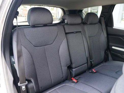 Used 2020 Hyundai Santa Fe SEL FWD image 18