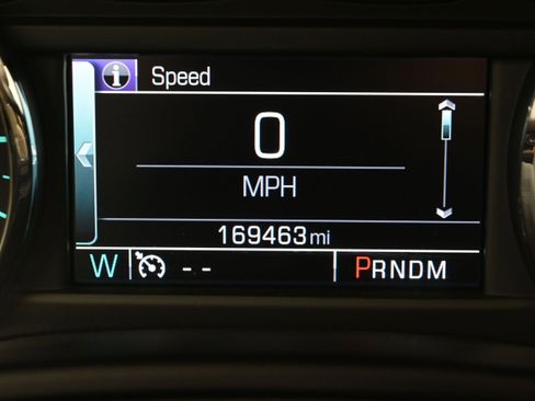 Used 2015 Chevrolet Suburban LTZ AWD/4WD image 16