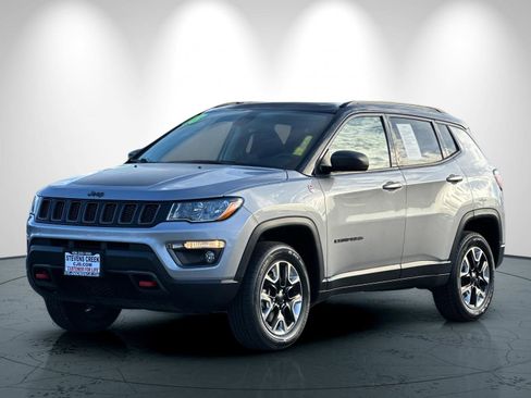 Used 2018 Jeep Compass Trailhawk w/ Leather Interior Group image 8