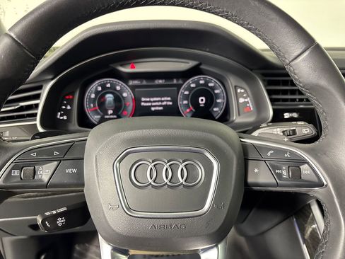 Used 2021 Audi Q8 Premium Plus image 13