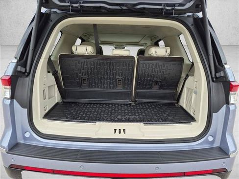 Used 2024 Lincoln Navigator Black Label AWD/4WD image 7