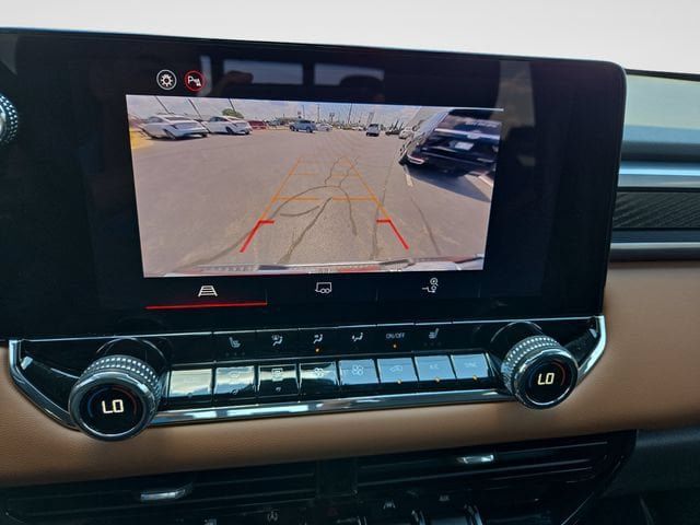 Used 2025 GMC Canyon AT4 w/ Nightfall Edition AWD/4WD image 30