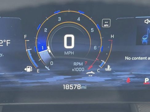 Used 2025 Chevrolet Equinox LT w/ Convenience Package II image 29