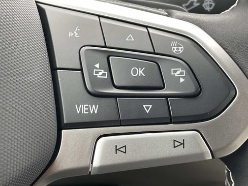 New 2026 Volkswagen Atlas SE FWD image 24