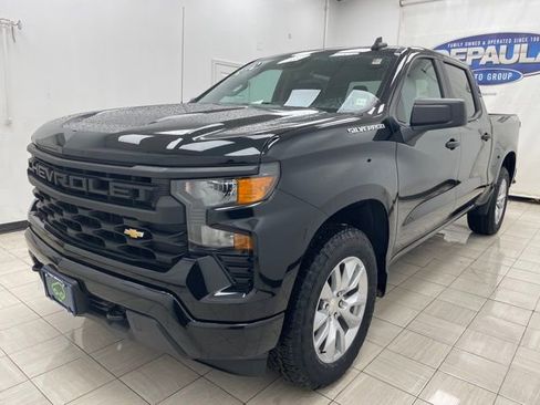 Used 2023 Chevrolet Silverado 1500 Custom image 17