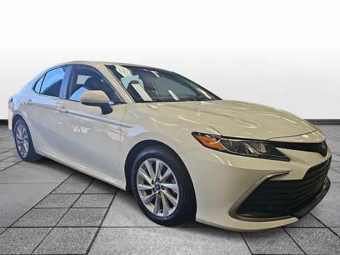 Used 2023 Toyota Camry LE FWD image 3