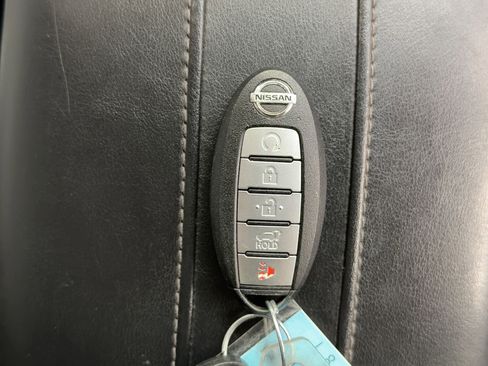 Used 2019 Nissan Rogue SV image 24