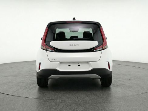 Used 2025 Kia Soul LX w/ LX Technology Package image 7