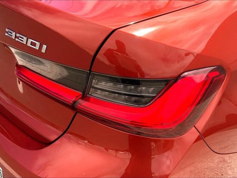 Used 2020 BMW 330i xDrive Sedan w/ Convenience Package AWD/4WD image 32