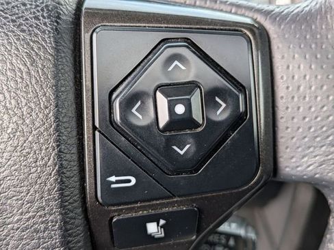 Used 2022 Toyota 4Runner TRD Off-Road Premium AWD/4WD image 21