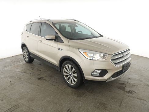 Used 2018 Ford Escape Titanium image 7