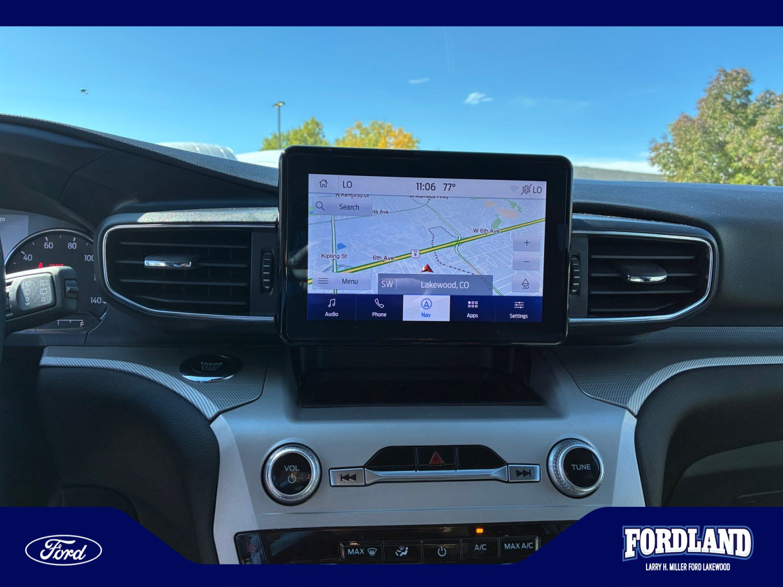 Used 2023 Ford Explorer XLT w/ Equipment Group 202A AWD/4WD image 12