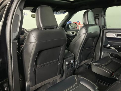 Used 2023 Ford Explorer ST w/ Equipment Group 401A AWD/4WD image 15