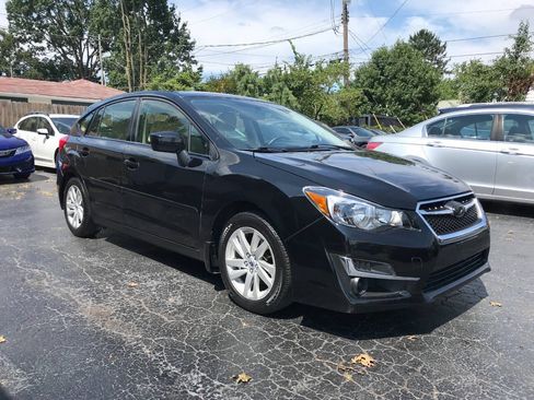 Used 2016 Subaru Impreza 2.0i Premium AWD/4WD image 2