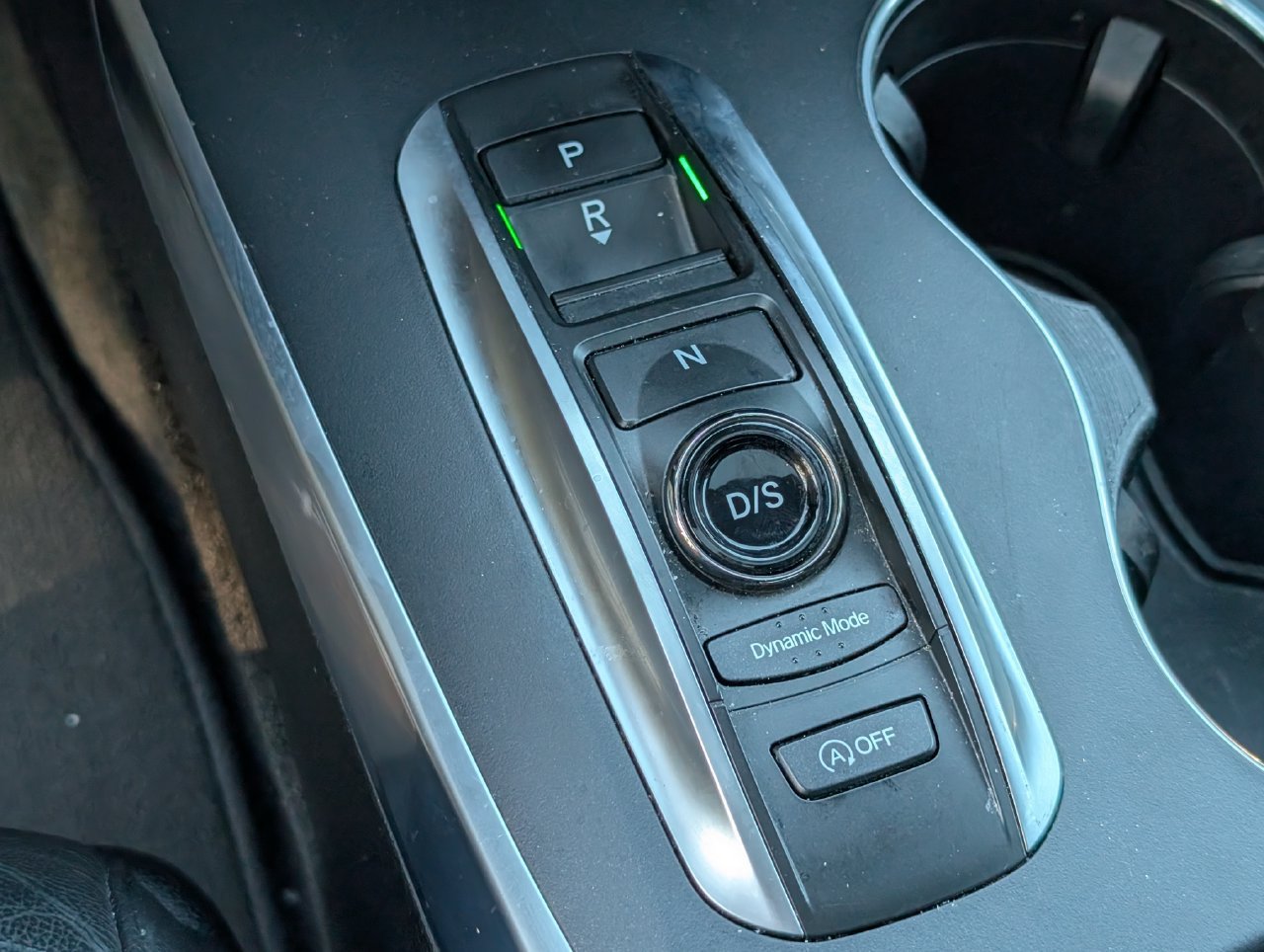 Used 2020 Acura MDX SH-AWD image 19
