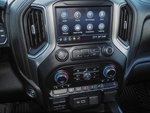 Certified 2022 Chevrolet Silverado 2500 LTZ w/ LTZ Convenience Package AWD/4WD image 10