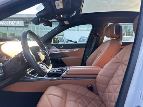 Certified 2025 BMW 740i image 16