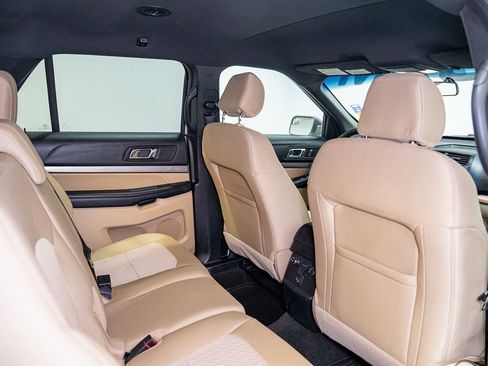 Used 2016 Ford Explorer 4WD image 16