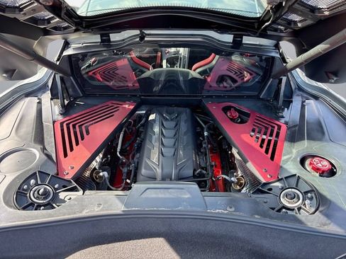 Used 2022 Chevrolet Corvette Stingray Coupe w/ Chrome Exterior Badge Package RWD image 25