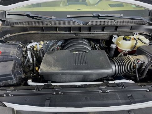 Used 2021 Chevrolet Suburban Premier w/ Premium Package image 34