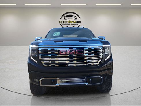 Used 2023 GMC Sierra 1500 Denali image 2