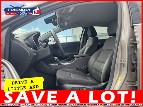 Used 2023 Chevrolet Malibu LT image 13