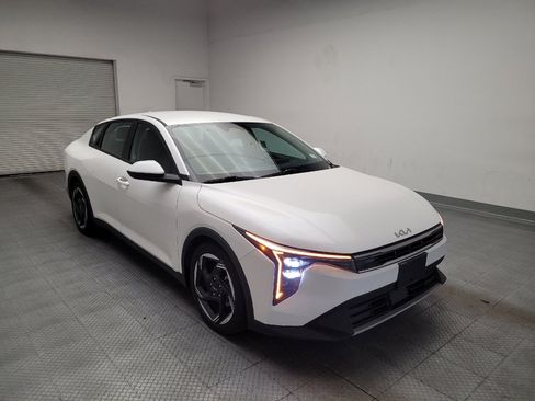 Used 2025 Kia K4 EX FWD image 13