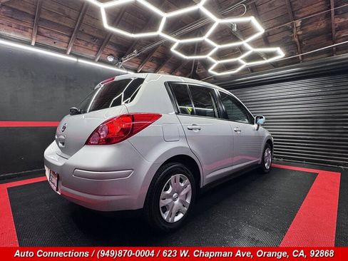 Used 2012 Nissan Versa 1.8 S FWD image 3