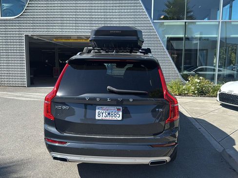 Used 2021 Volvo XC90 T5 Momentum w/ Advanced Package AWD/4WD image 7