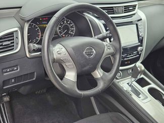 Used 2018 Nissan Murano SV video 2