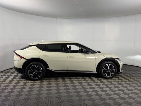 Used 2024 Kia EV6 Wind image 4