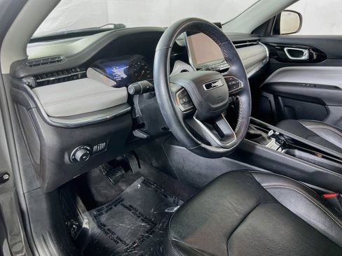 Used 2022 Jeep Compass Limited AWD/4WD image 9