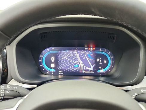 Certified 2025 Volvo XC60 B5 Plus image 24