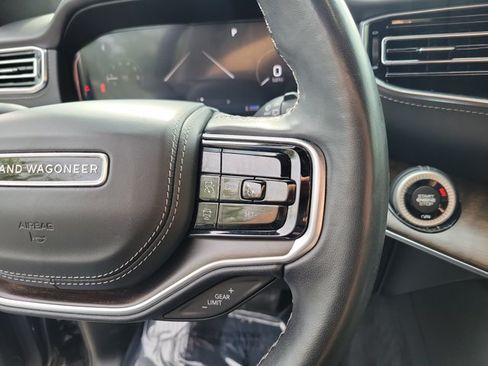 Used 2022 Jeep Grand Wagoneer Series II AWD/4WD image 26