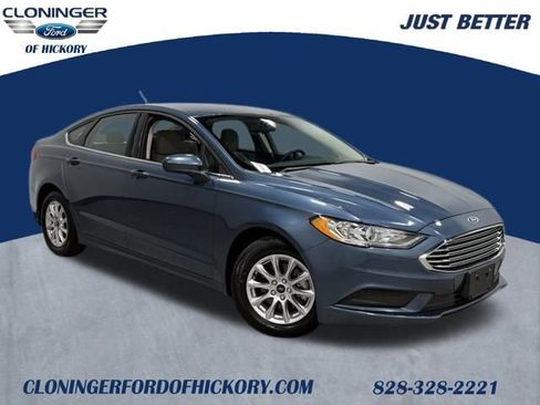 Used 2018 Ford Fusion S image 1