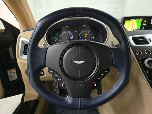 Used 2016 Aston Martin Vanquish Volante image 4