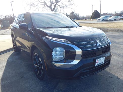 Used 2022 Mitsubishi Outlander ES image 7