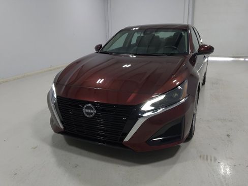 Used 2023 Nissan Altima 2.5 SL FWD image 15