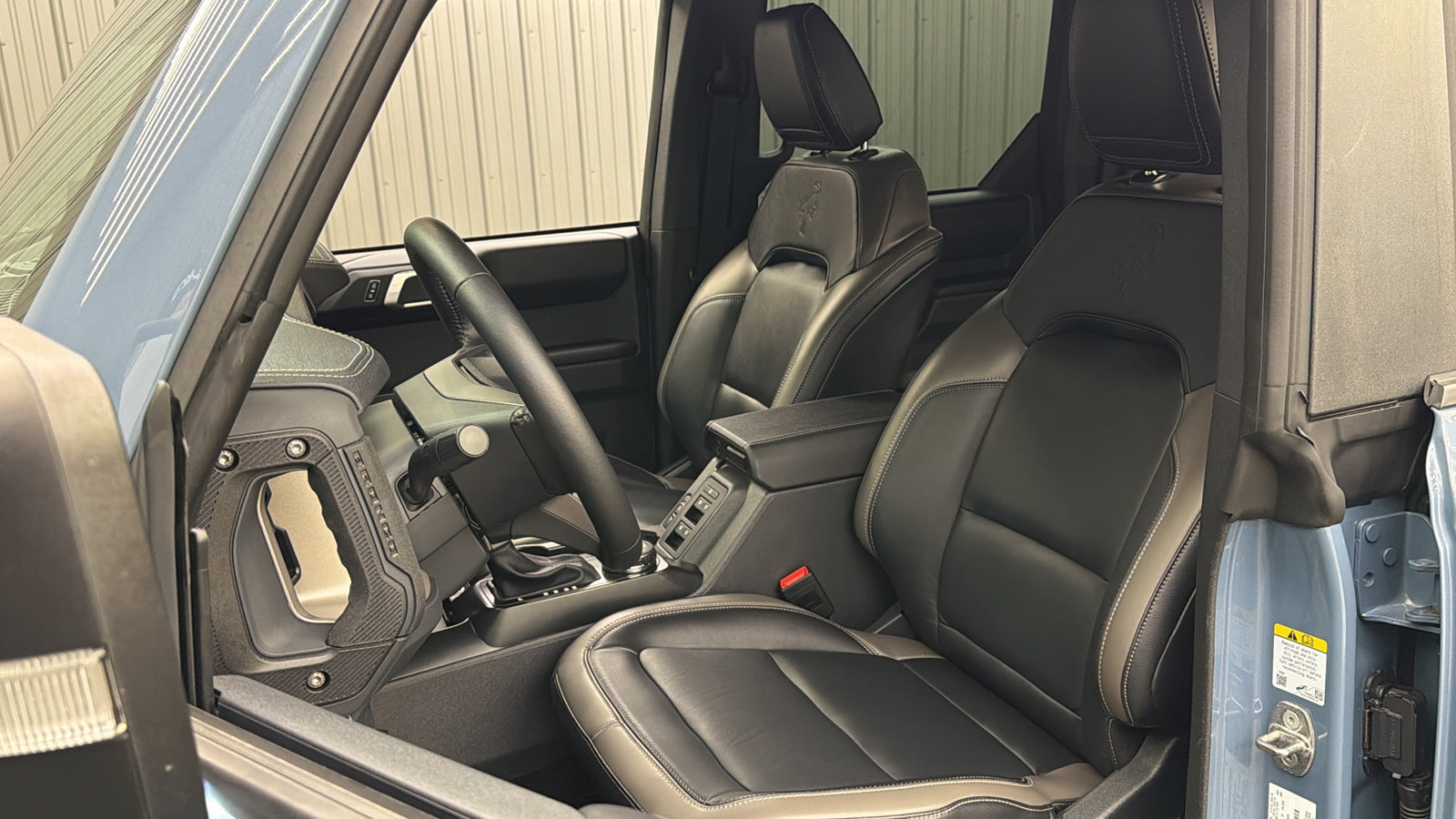 Used 2025 Ford Bronco Outer Banks AWD/4WD image 32