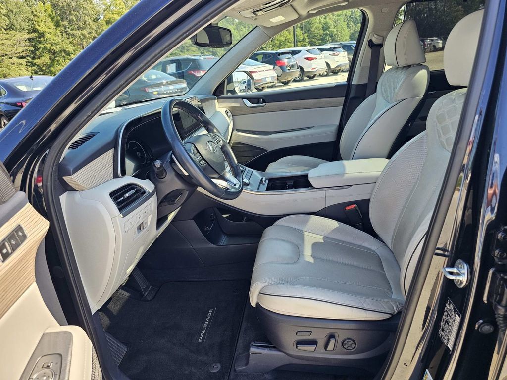 Used 2022 Hyundai Palisade Limited FWD image 21