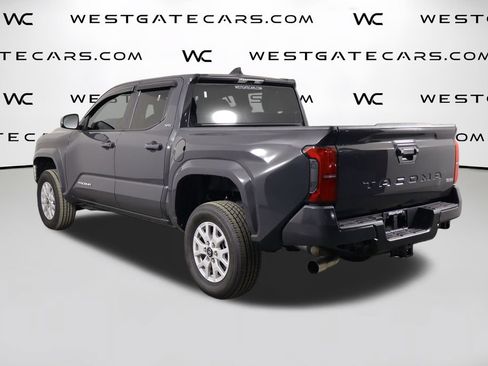 Used 2025 Toyota Tacoma SR5 RWD image 41