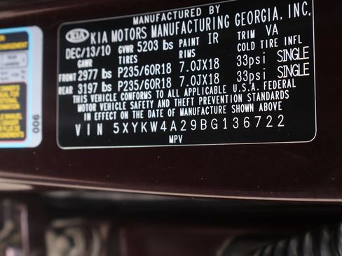Used 2011 Kia Sorento SX FWD image 46