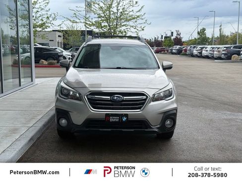 Used 2019 Subaru Outback 2.5i Limited AWD/4WD image 8