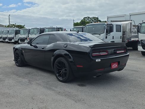 Used 2022 Dodge Challenger R/T Scat Pack RWD image 5
