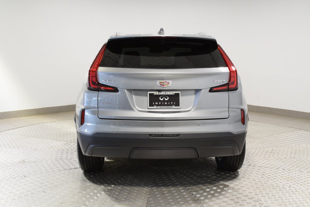 Used 2024 Cadillac XT4 Luxury w/ Cold Weather Package AWD/4WD image 12