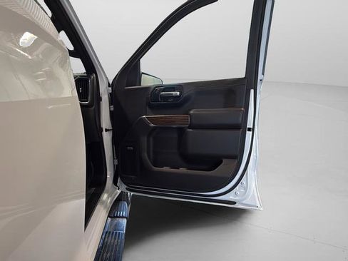 Used 2019 Chevrolet Silverado 1500 High Country w/ Technology Package image 37