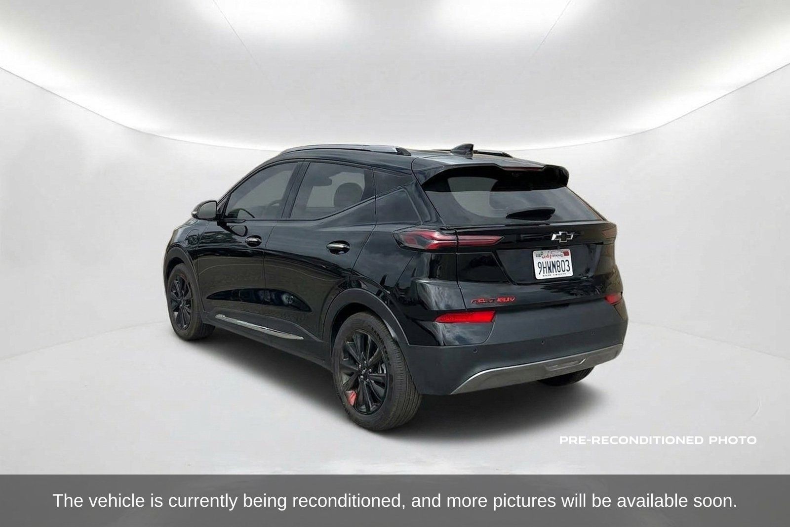 Used 2023 Chevrolet Bolt EUV Premier w/ Redline Edition FWD image 8