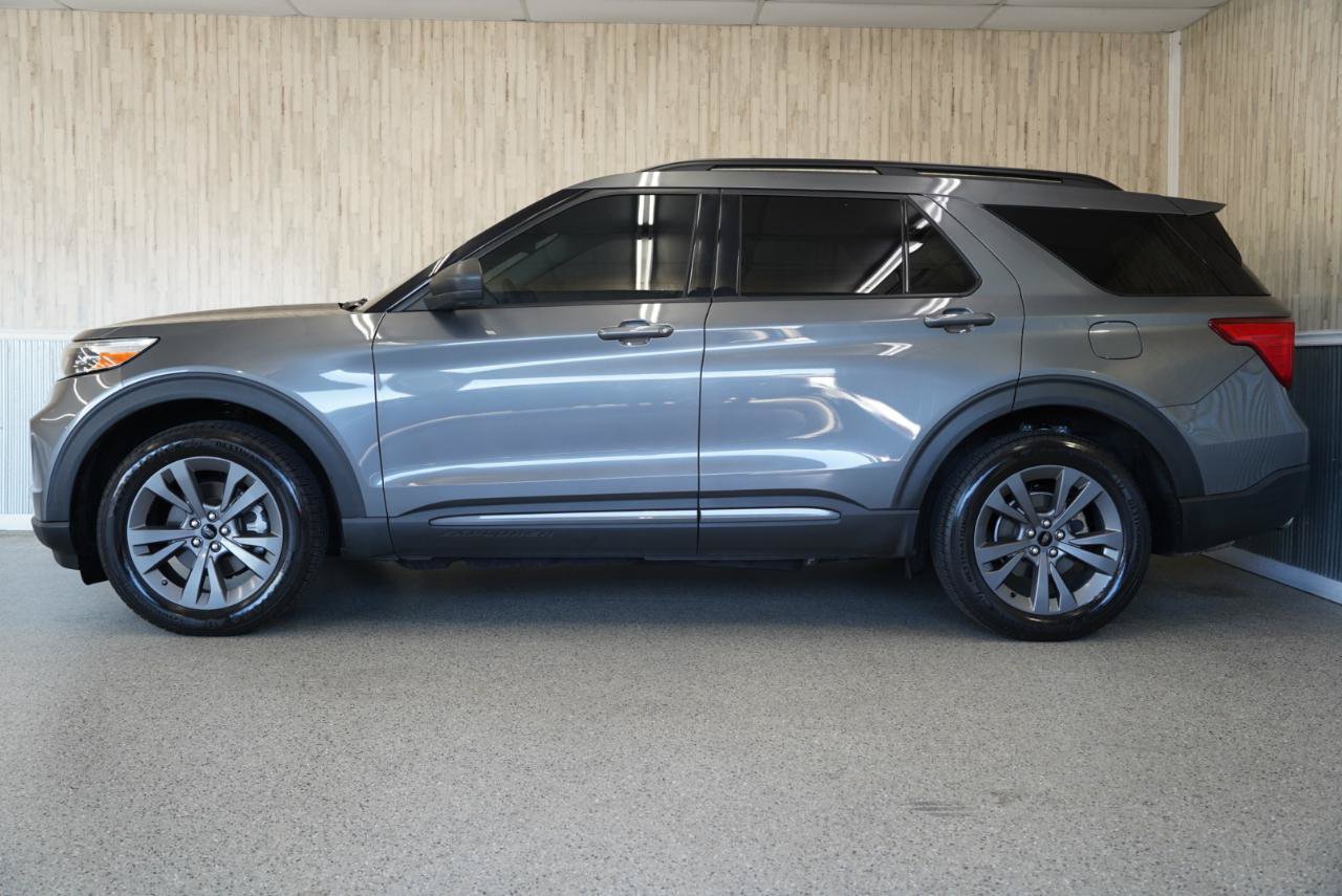 Used 2021 Ford Explorer XLT w/ Equipment Group 202A AWD/4WD image 5