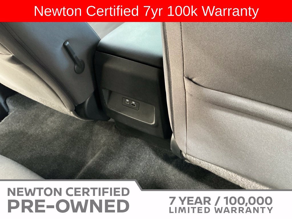 Used 2022 Nissan Frontier SV AWD/4WD image 19