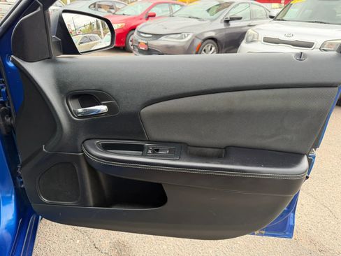 Used 2014 Dodge Avenger SE image 17